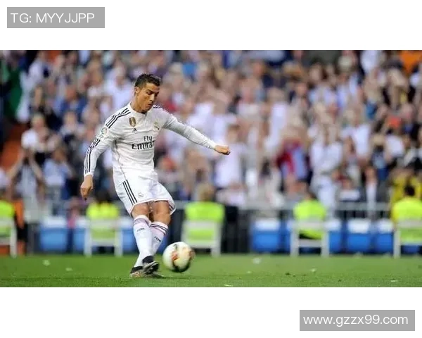 2025年全球足球明星排名前十强盘点:谁是当今足坛的绝对王者 2025年全球足球明星排名前十强盘点:谁是当今足坛的绝对王者