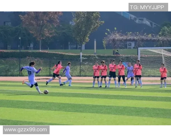 足球明星走进高校校园 开启体育与学术融合新篇章 足球明星走进高校校园 开启体育与学术融合新篇章